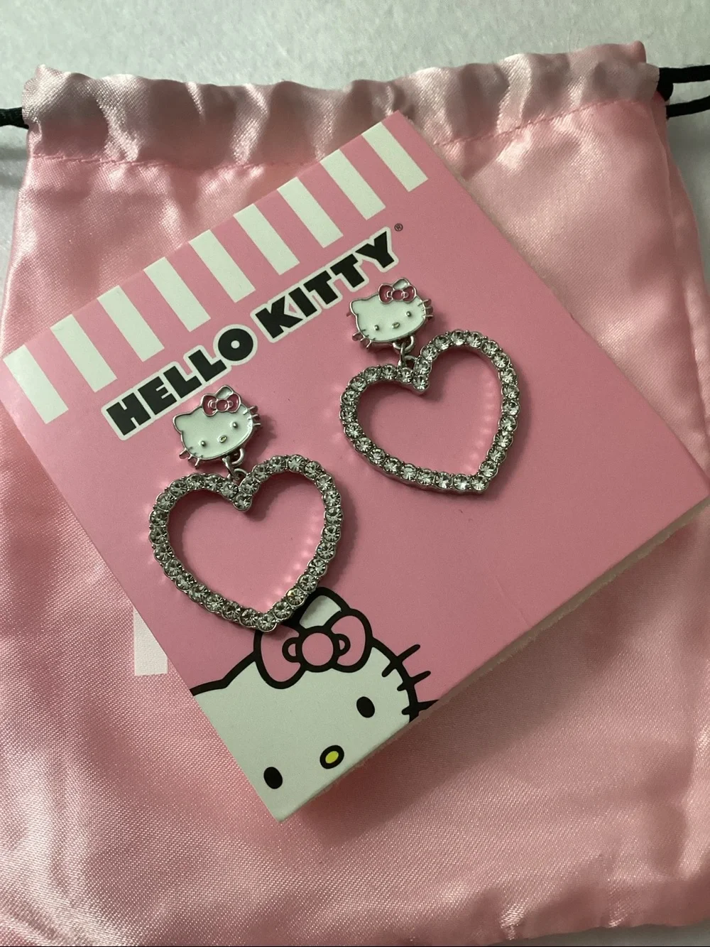 Hello Kitty sparkling rhinestone